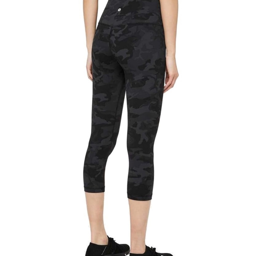 Lululemon Athletica Black Camo Capris